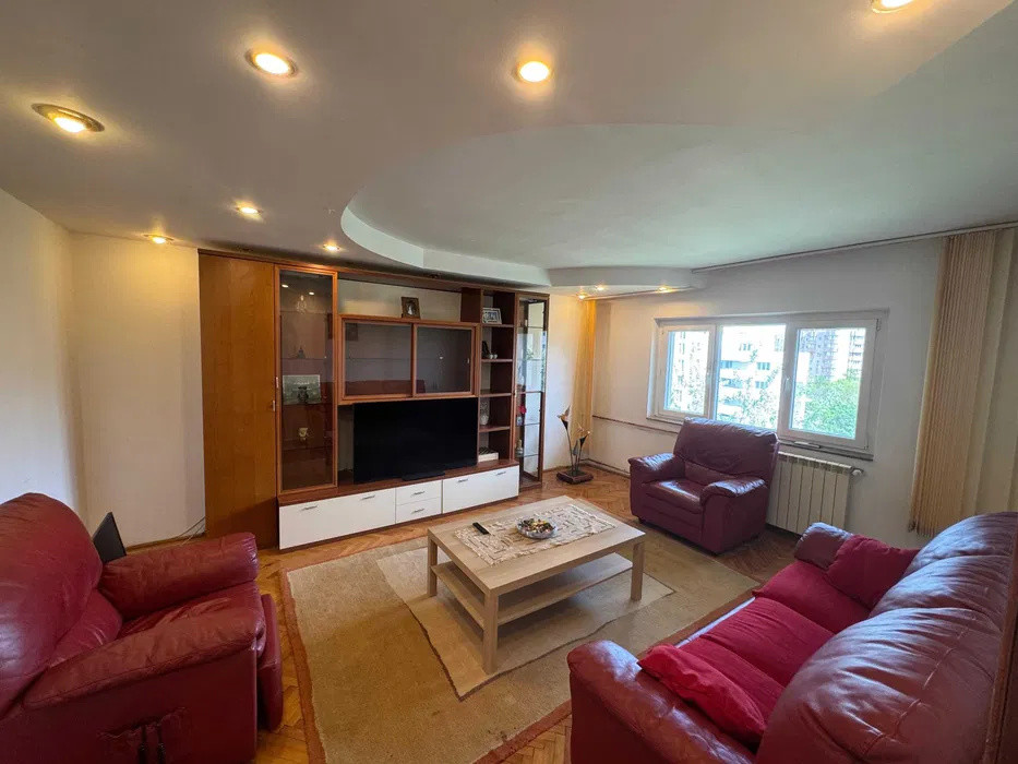 Apartament 3 camere 84 mp, 2 bai, 2 balcoane, etaj 6, metrou, zona Timpuri Noi