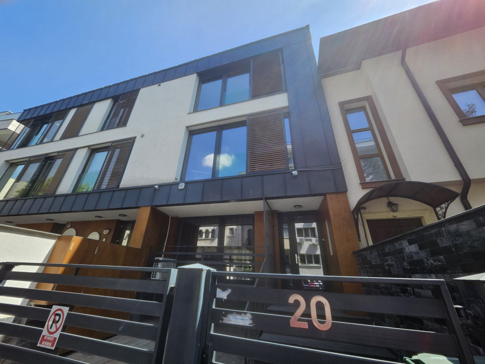 Clădire birouri premium - 5 niveluri | lângă Piața Victoriei