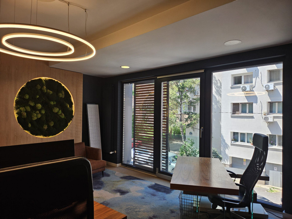 Clădire birouri premium - 5 niveluri | lângă Piața Victoriei