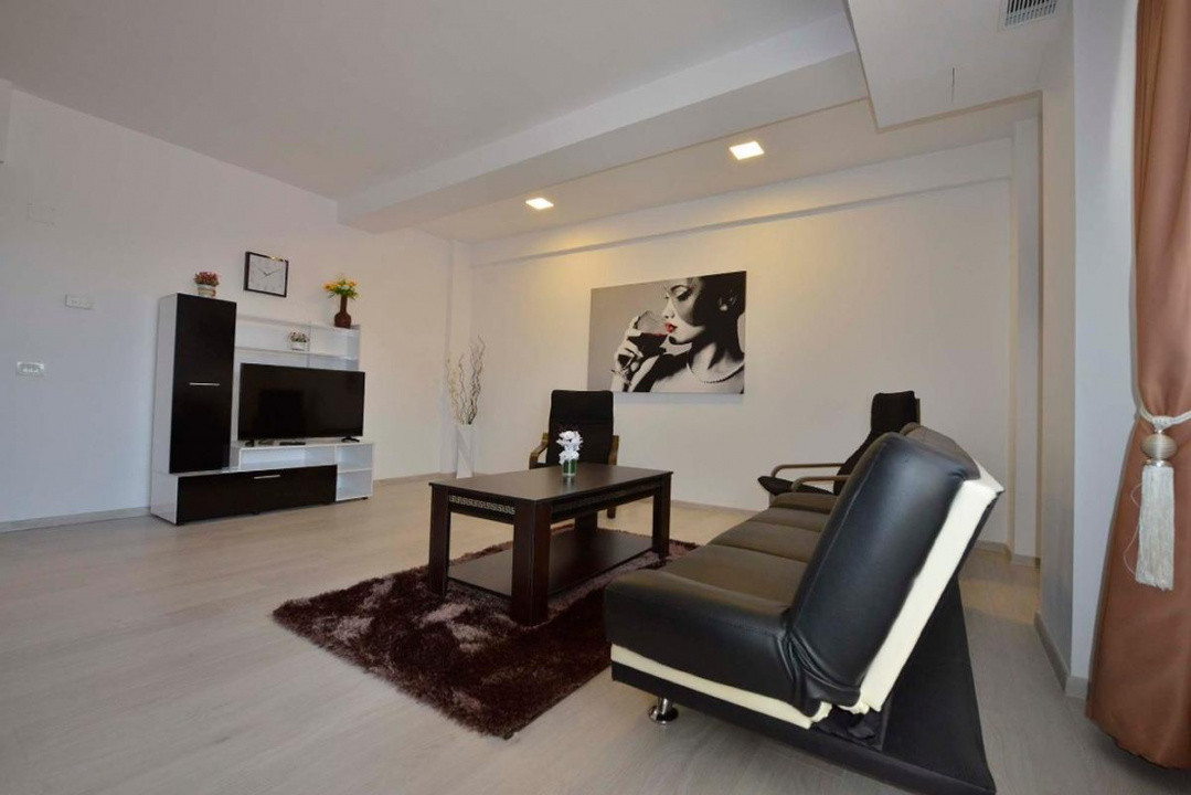 apartament decomandat de inchiriat cu 2 camere  in Armeneasca 