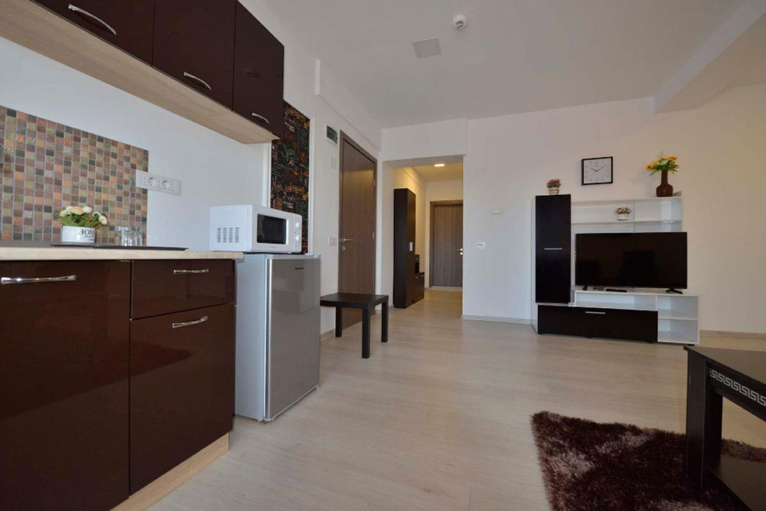apartament decomandat de inchiriat cu 2 camere  in Armeneasca 