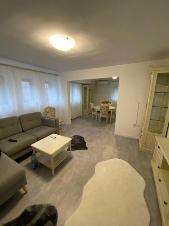 apartament decomandat de inchiriat cu 2 camere  in Floreasca 