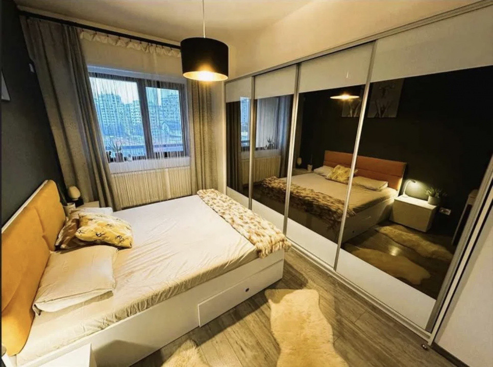 apartament decomandat de inchiriat cu 2 camere  in Unirii 