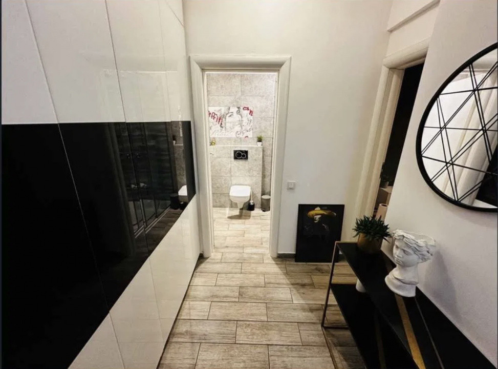 apartament decomandat de inchiriat cu 2 camere  in Unirii 