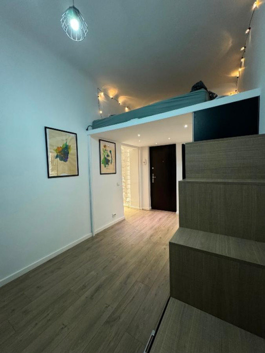 apartament decomandat de inchiriat cu 2 camere  in P-ta Romana 