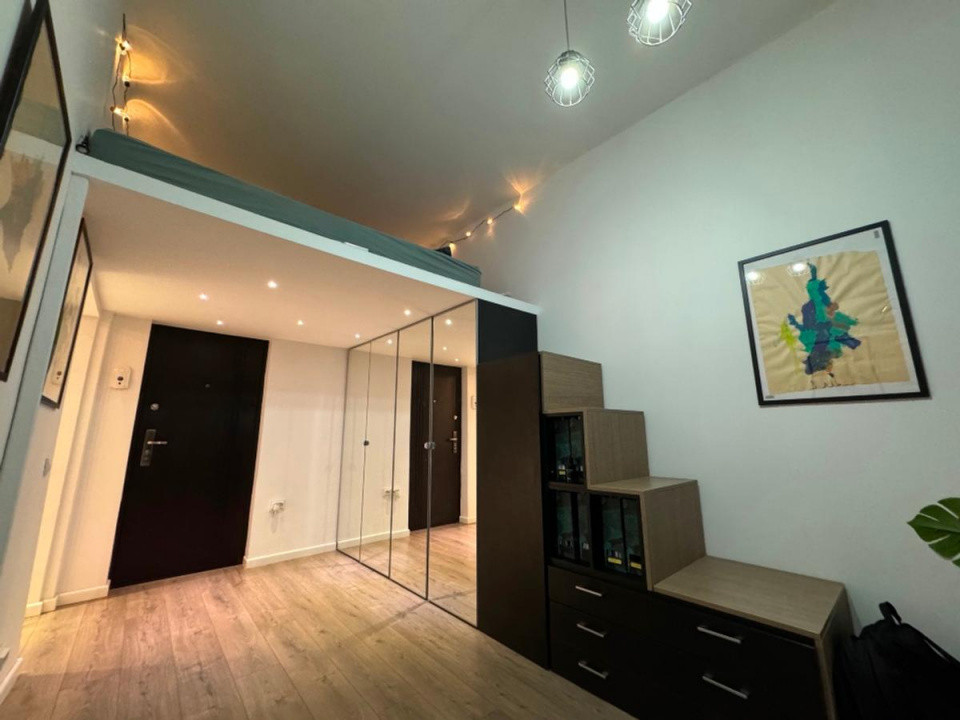 apartament decomandat de inchiriat cu 2 camere  in P-ta Romana 