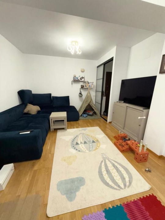 apartament decomandat de inchiriat cu 2 camere  in Aviatiei 