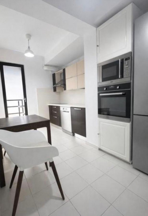 apartament decomandat de inchiriat cu 2 camere  in Aviatiei 