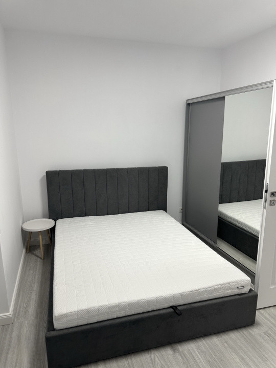 apartament decomandat de inchiriat cu 3 camere  in Calea Victoriei 