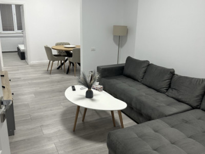 apartament decomandat de inchiriat cu 3 camere  in Calea Victoriei 