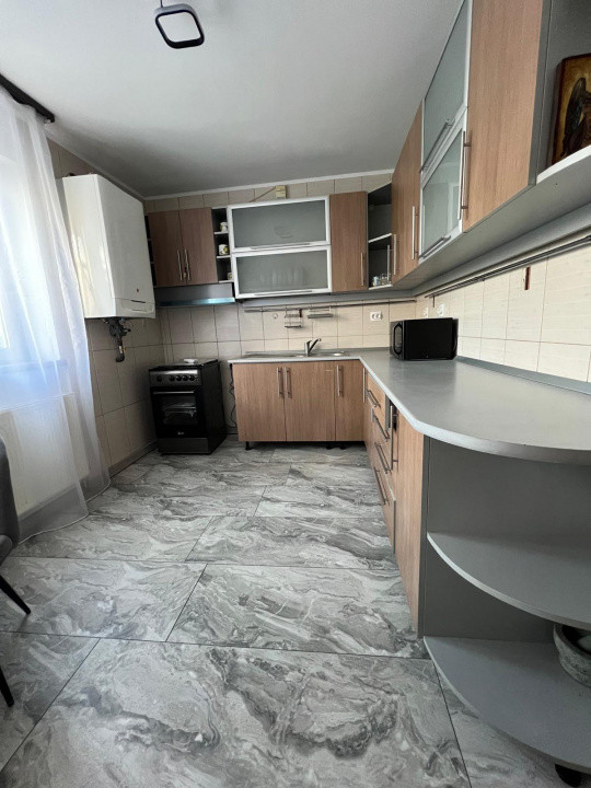Vilă + curte  – 15 minute de Piața Unirii | 205 mp | 3 parcari
