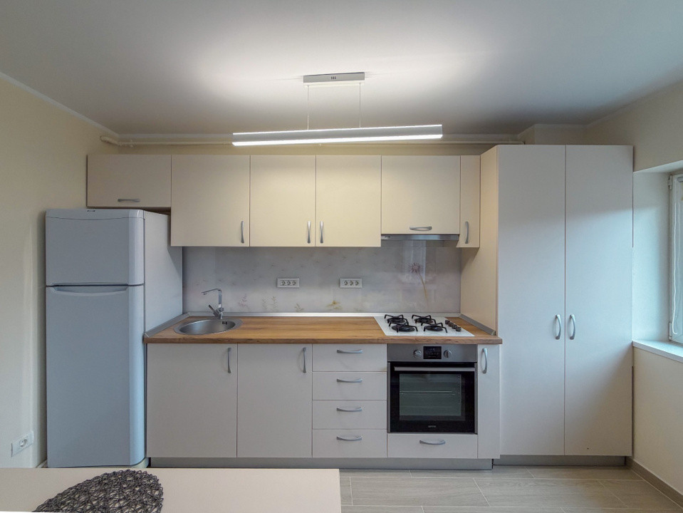 Închiriere apartament cu 2 camere în zona de nord cu parcare subterană inclusă