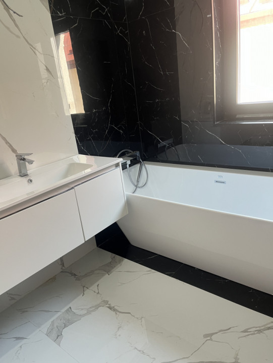 Vila individuala noua, 300 mp, 4 camere, 3 bai, curte, parcare, zona 1 Decembrie