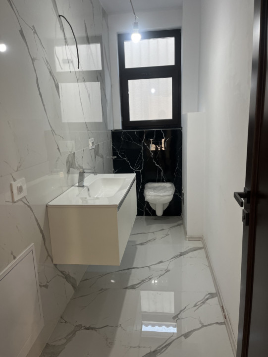 Vila individuala noua, 300 mp, 4 camere, 3 bai, curte, parcare, zona 1 Decembrie