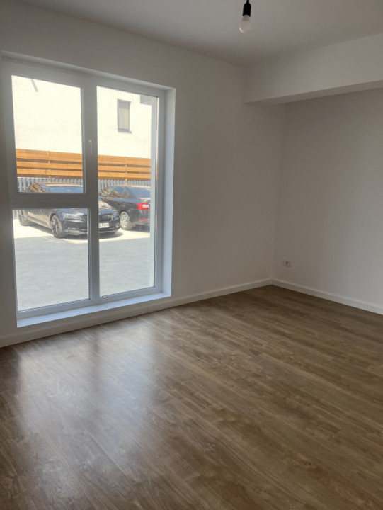 Apartament 2 camere 52 mp, bloc nou, centrala, parcare, zona Trapezului