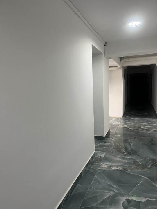 Apartament 2 camere 52 mp, bloc nou, centrala, parcare, zona Trapezului