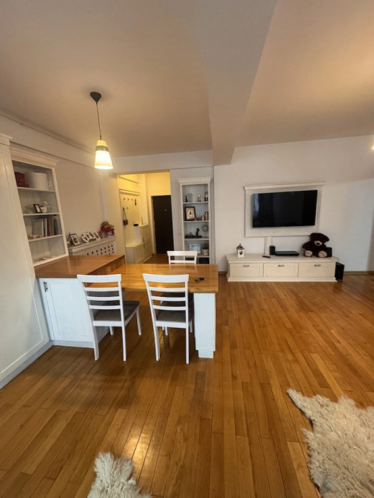 Apartament  cochet de 2 camere, rafinat și liniștit în zona 1 Mai