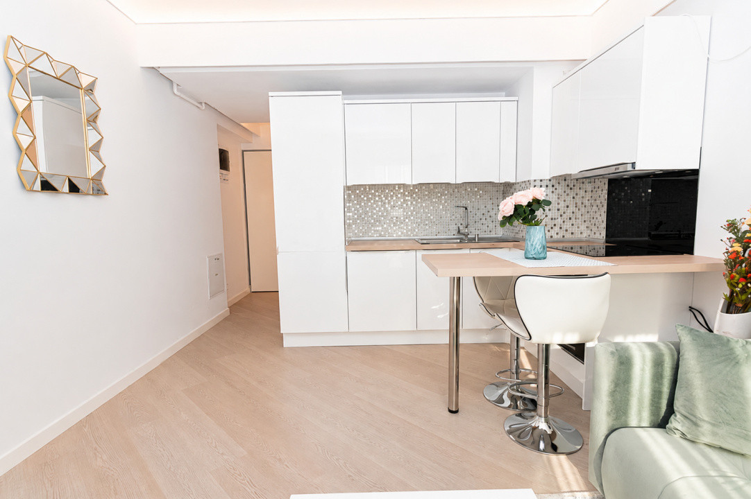 apartament  de inchiriat cu 2 camere in Cortina North/Pipera 