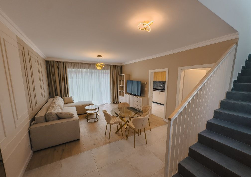 Vila 3 camere H4L Village Pipera, curte, parcare, prima inchiriere