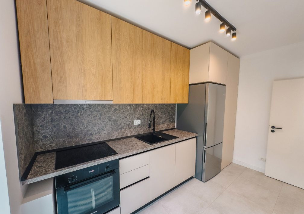 Vila 3 camere H4L Village Pipera, curte, parcare, prima inchiriere