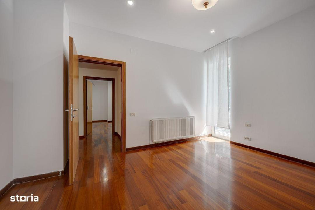 Apartament exclusivist 5 camere – vedere lac Bordei – Primăverii