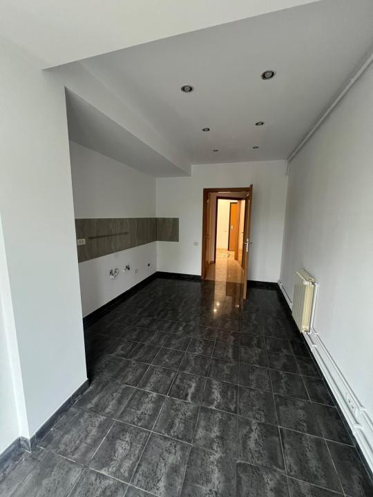 Apartament exclusivist 5 camere – vedere lac Bordei – Primăverii