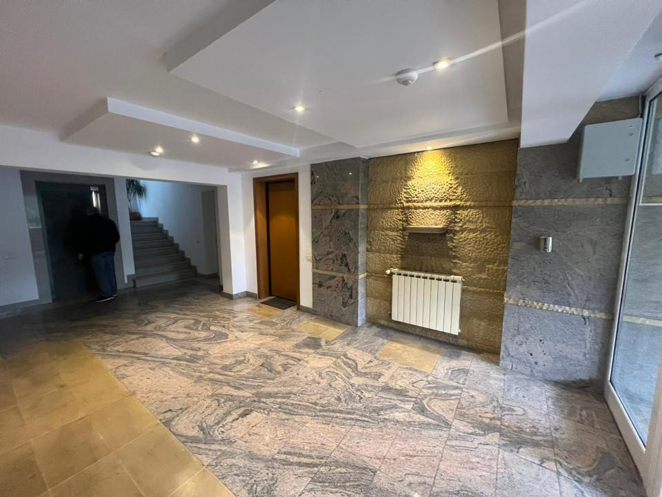 Apartament exclusivist 5 camere – vedere lac Bordei – Primăverii