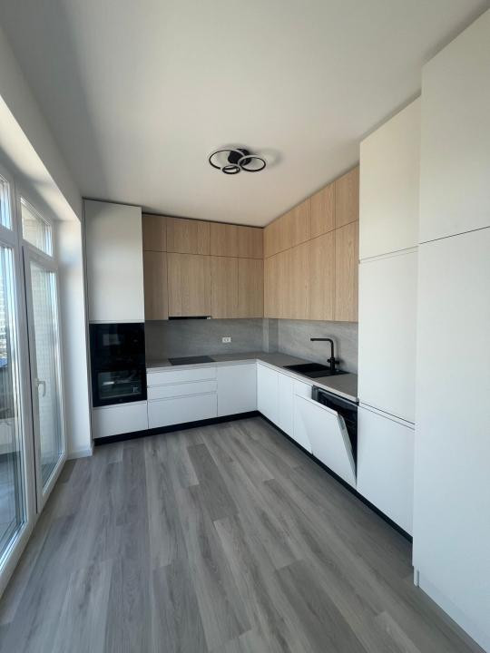 Apartament de vanzare cu  3 camere  in Pipera 