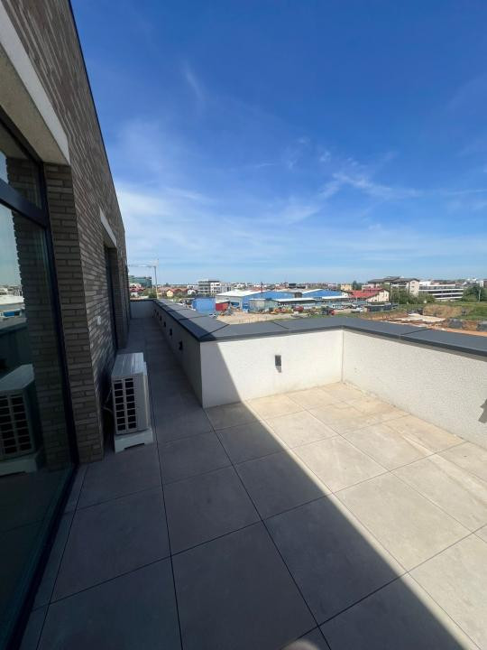 Apartament de vanzare cu  3 camere  in Pipera 