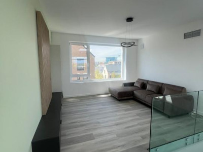 Apartament de vanzare cu  3 camere  in Pipera 