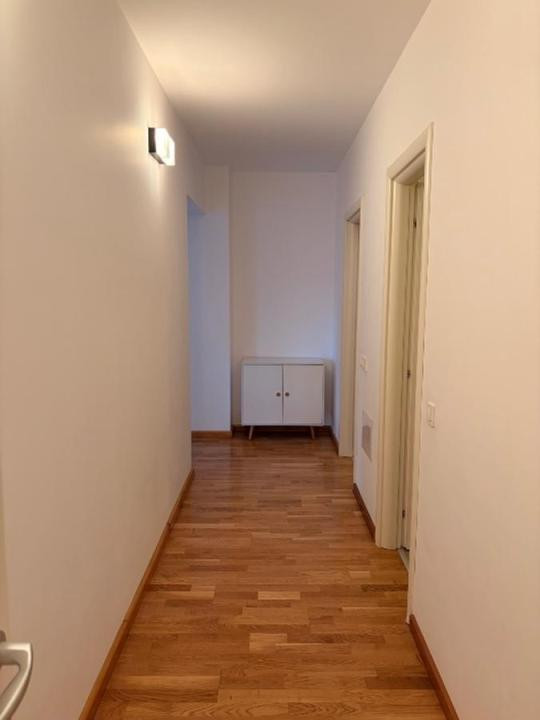 apartament decomandat de inchiriat cu 3 camere  in Iancu Nicolae 