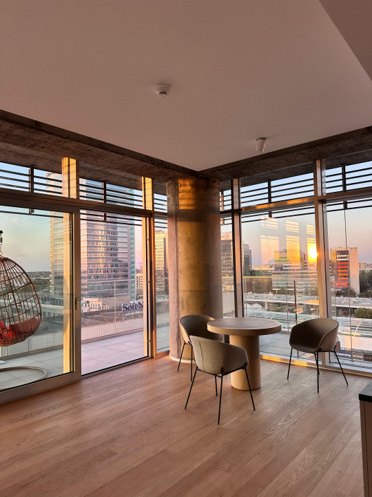 Apartament 3 camere 101 m, la cheie, modern, piscina, parcare, Upsite,Floreasca 