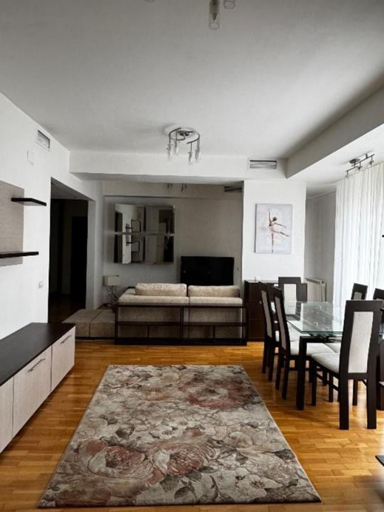 apartament decomandat de inchiriat cu 2 camere  in Herastrau 