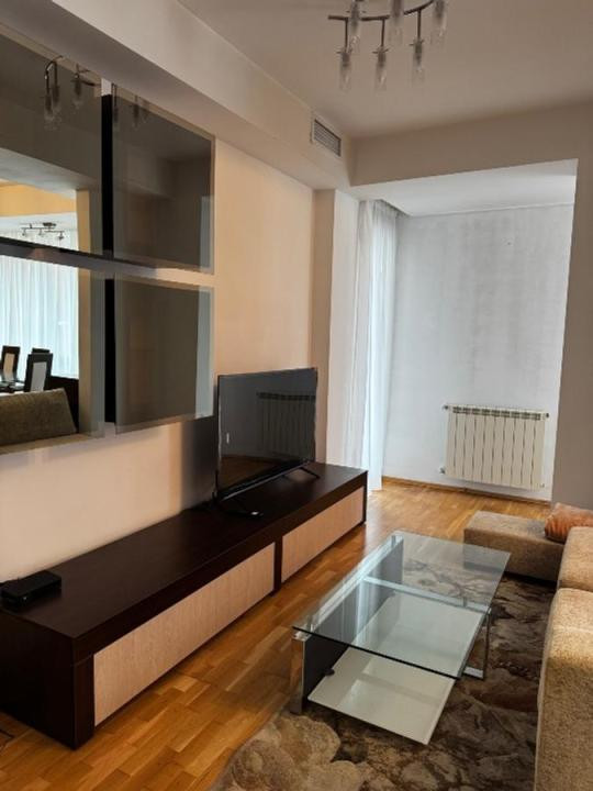 apartament decomandat de inchiriat cu 2 camere  in Herastrau 