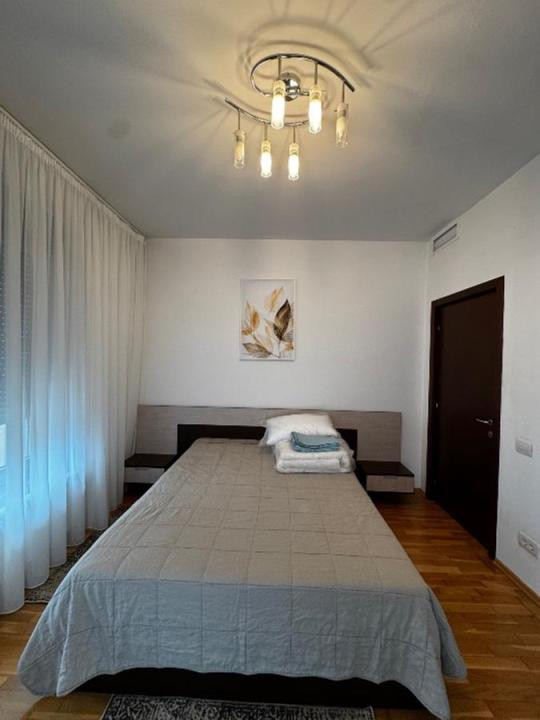 apartament decomandat de inchiriat cu 2 camere  in Herastrau 