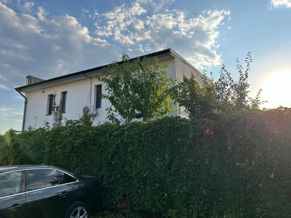 Vilă modernă cu 4 camere în Tunari – zona Lidl