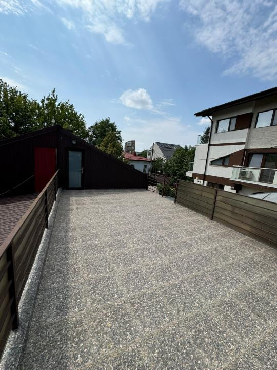 Casă individuală pentru Birouri / Sediu Firmă – Zona Tei (Singur în curte)