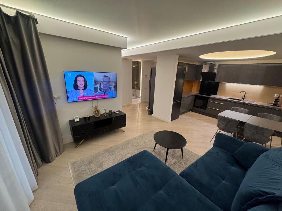 Închiriere Apartament 3 Camere | Cortina North | Parcare Subterană Inclusă