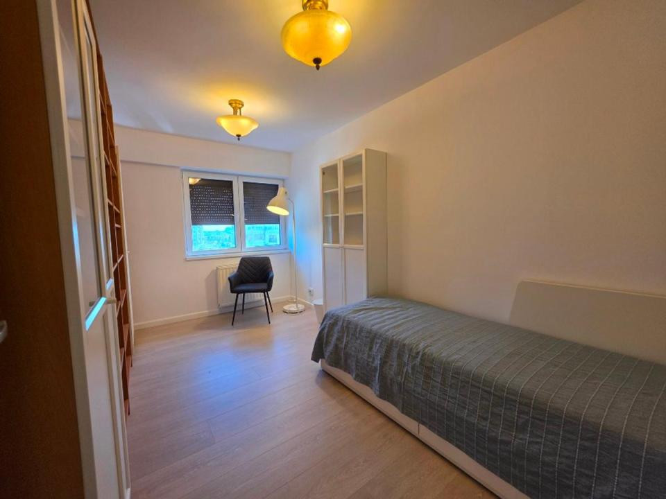 apartament decomandat de inchiriat cu 4 camere  in Alba Iulia 