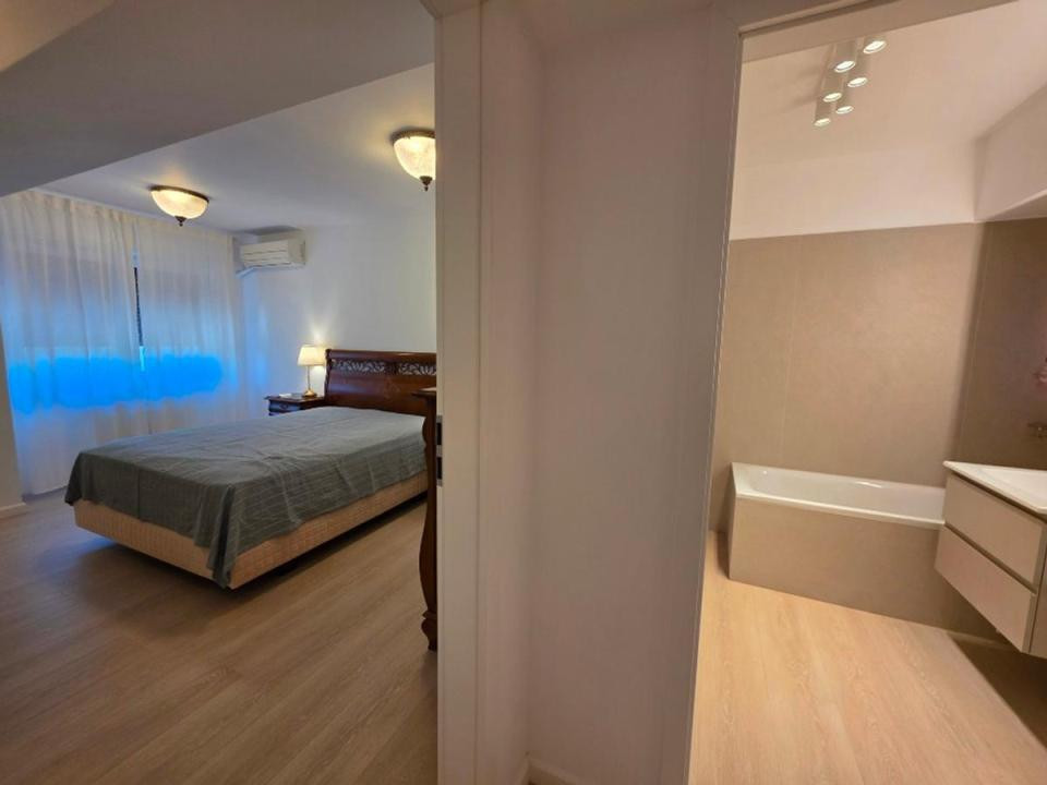 apartament decomandat de inchiriat cu 4 camere  in Alba Iulia 