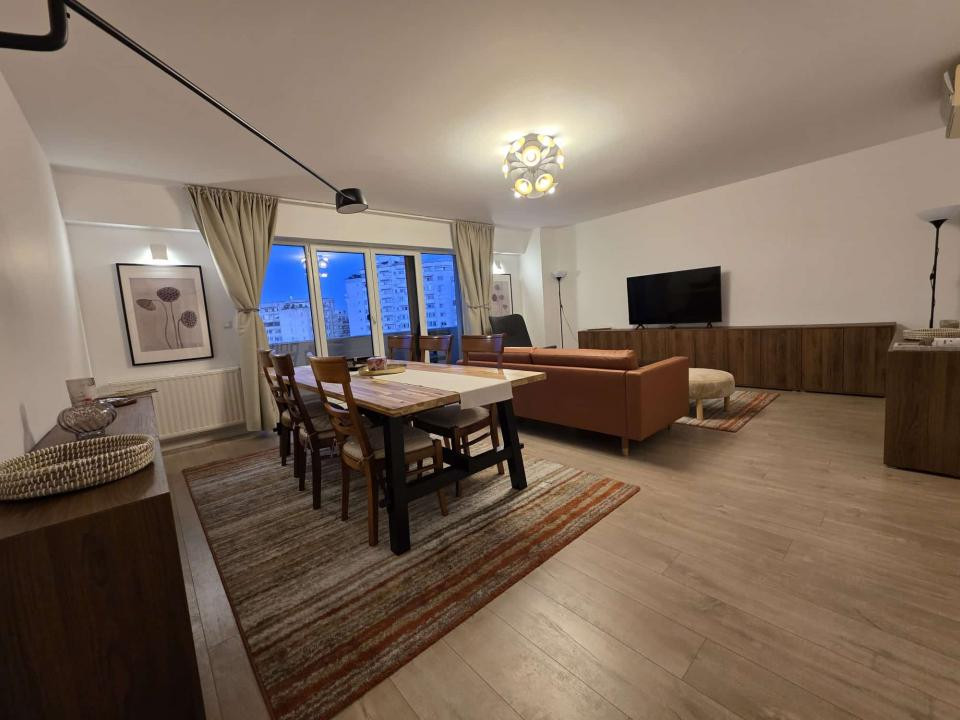 apartament decomandat de inchiriat cu 3 camere  in Alba Iulia 