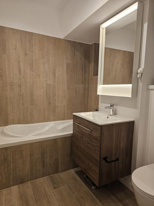 apartament decomandat de inchiriat cu 3 camere  in Alba Iulia 