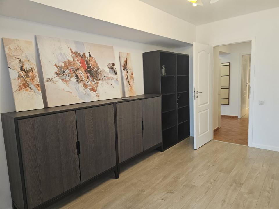 apartament decomandat de inchiriat cu 3 camere  in Alba Iulia 