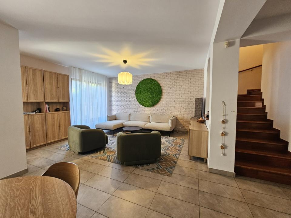 Casa in complex Pipera