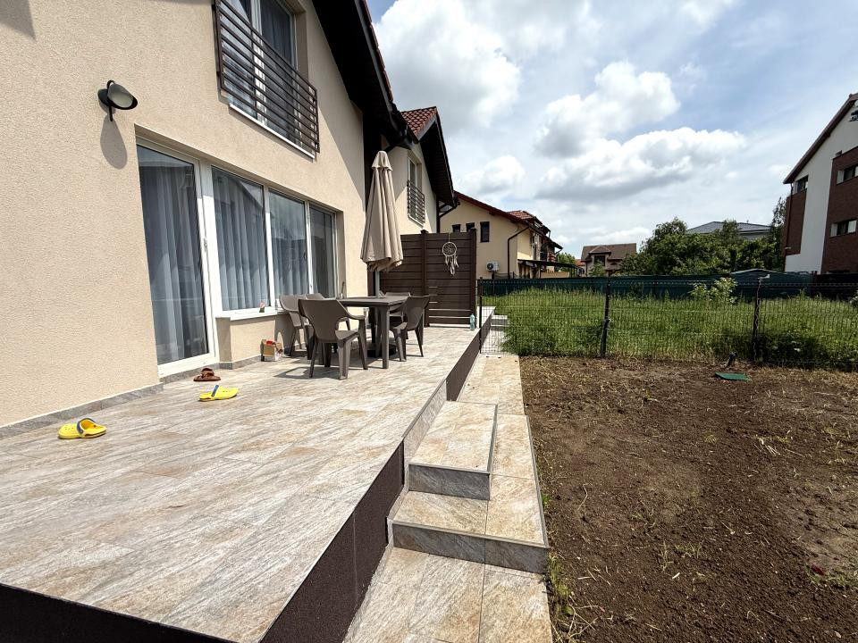 Casa cu 4 camere, pet friendly, curte cu terasă, cartier liniștit în Băneasa