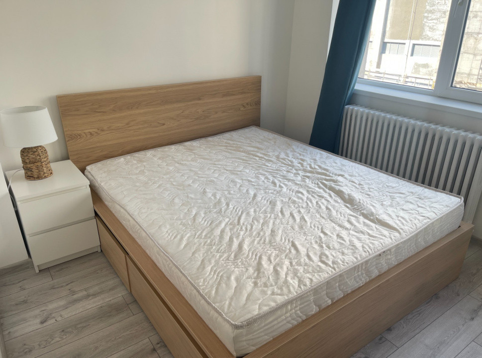 de inchiriat apartament semidecomandat cu 3 camere  in Dorobanti 