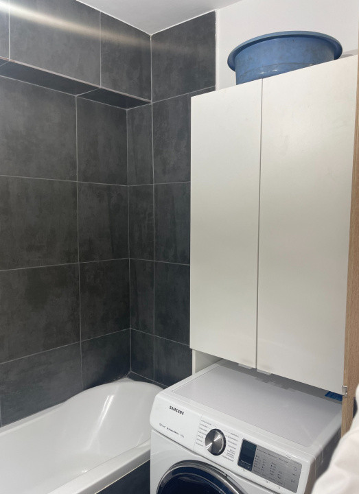 de inchiriat apartament semidecomandat cu 3 camere  in Dorobanti 