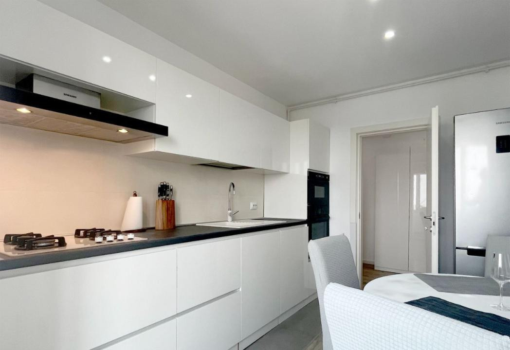 3 camere 90 mp, Bd. Decebal, spatios, modern