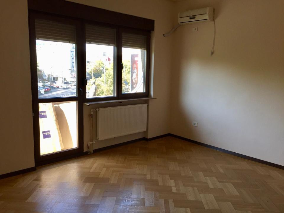 Apartament 5 Camere | 221 mp Utili | Ideal Birouri | Ultracentral | Lascăr Catar
