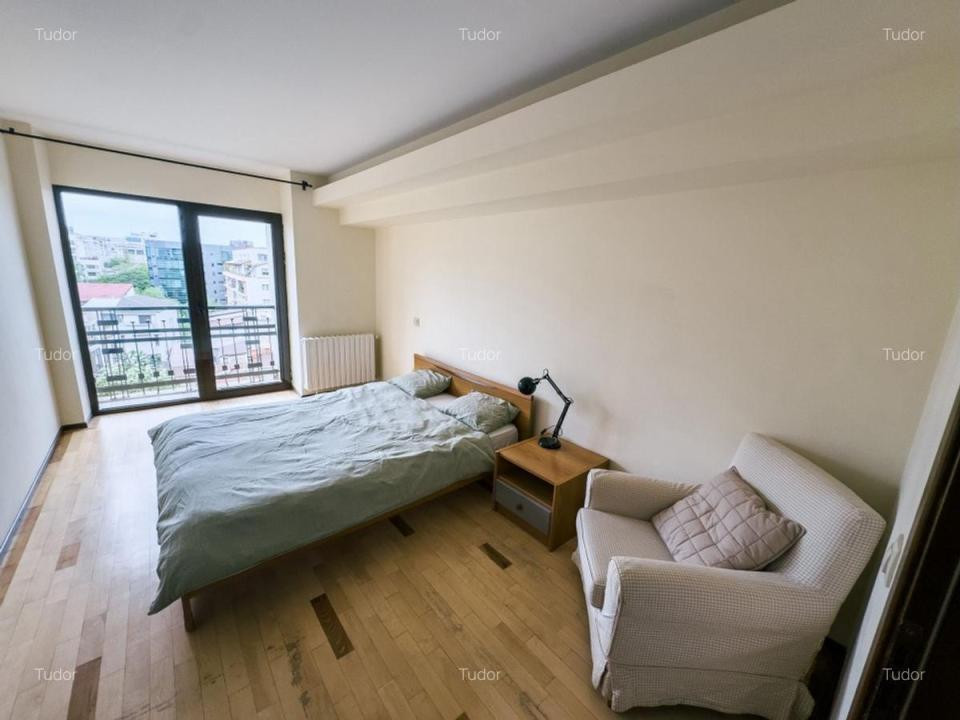 Închiriere apartament 3 camere, renovat recent, zona Unirii